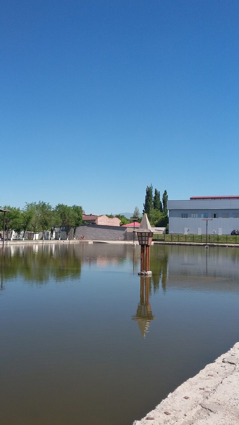 Yeraz Park
